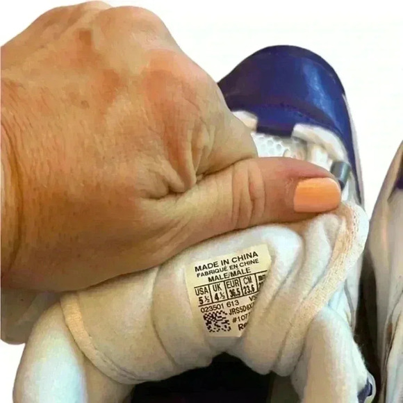 Reebok Iverson Question Mid X Packer “Kobe Bryant” Sneakers, Size‎ 5.5 ::RARE:: - Picture 6 of 9